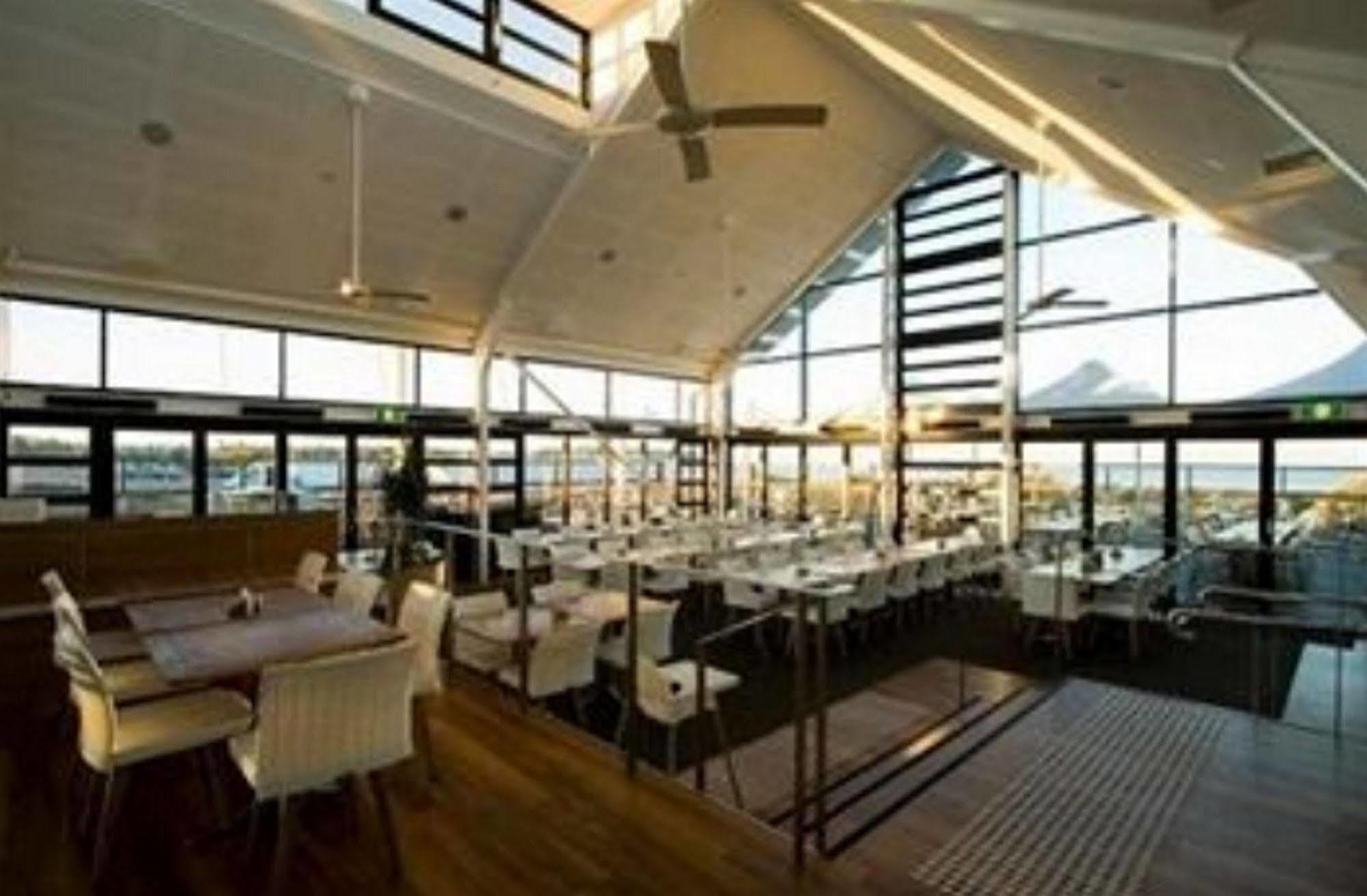 Caves Coastal Bar&Bungalows Caves Beach Exterior foto