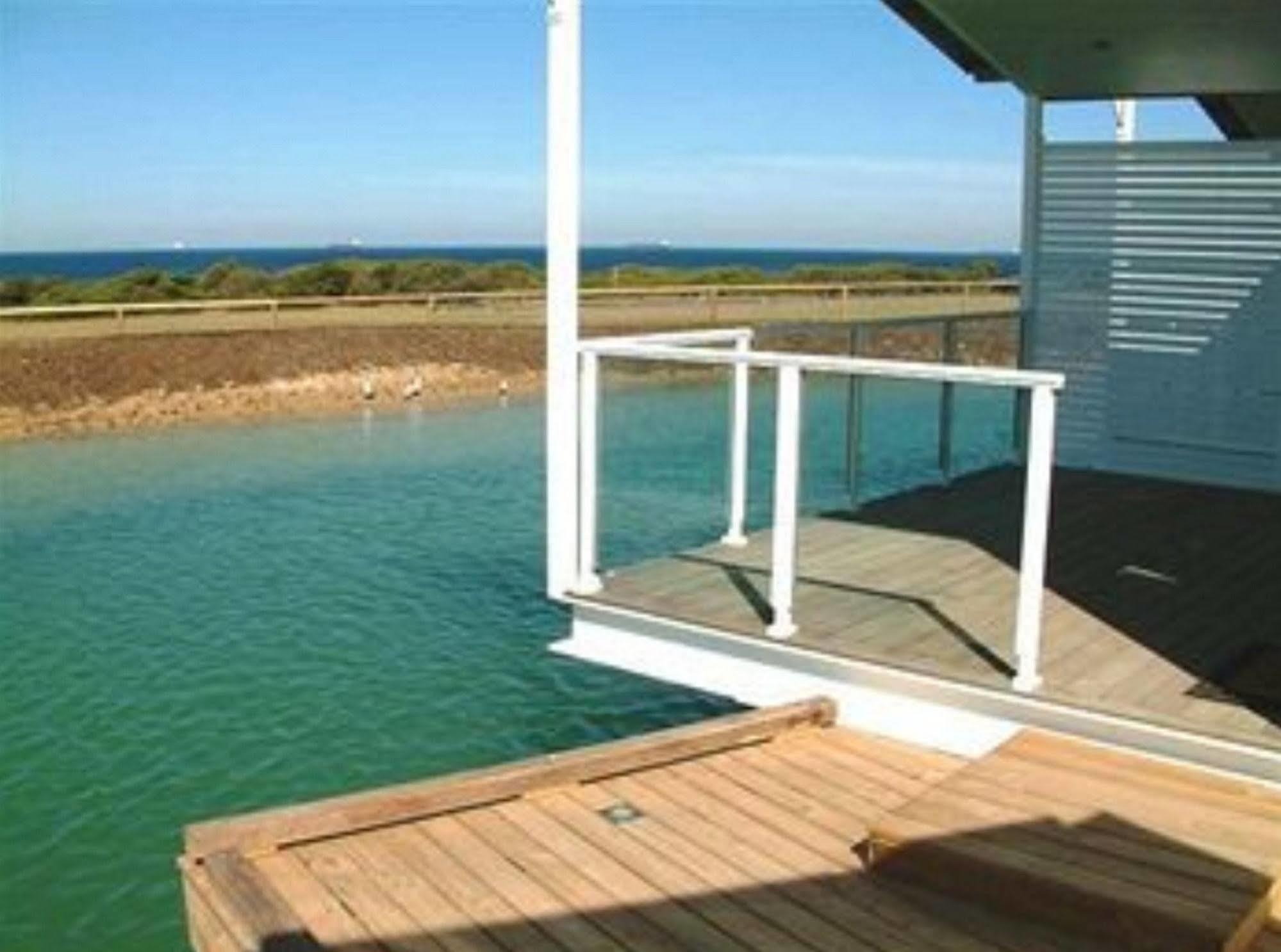 Caves Coastal Bar&Bungalows Caves Beach Exterior foto